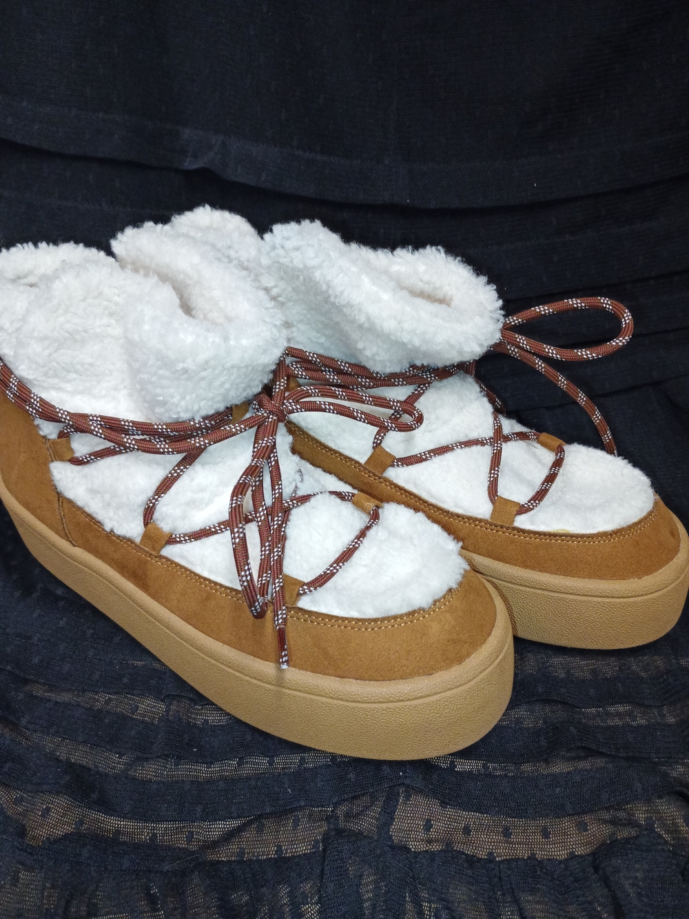 Old Navy Women's Faux-Shearling Platform Booties Women's Size 9